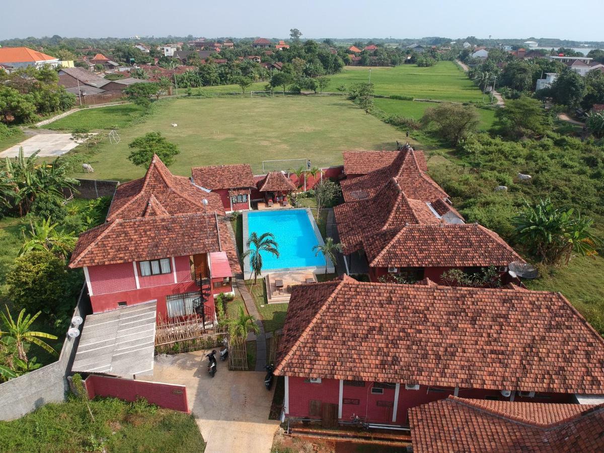 Apartmán La Famille Jepara Exteriér fotografie