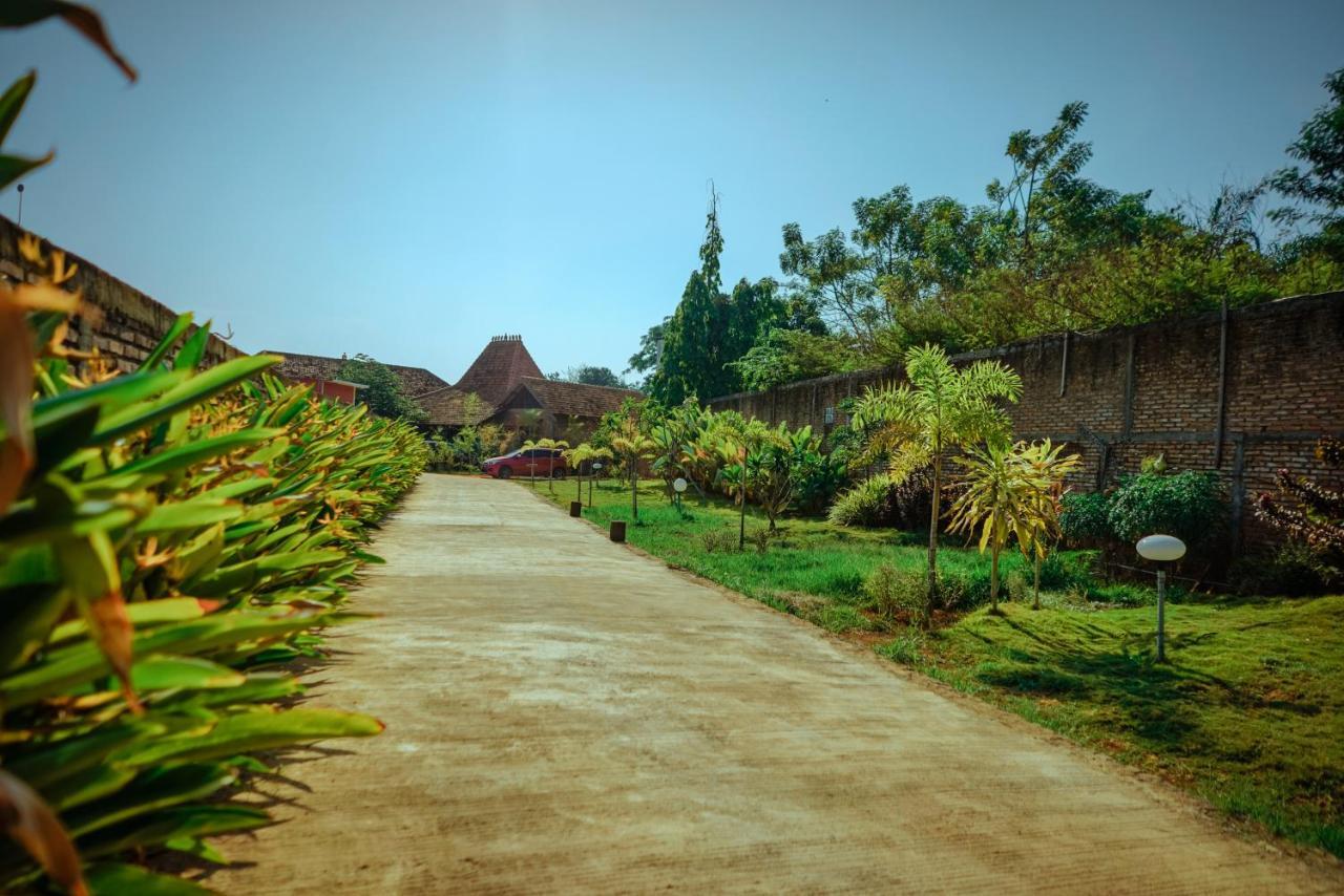 Apartmán La Famille Jepara Exteriér fotografie